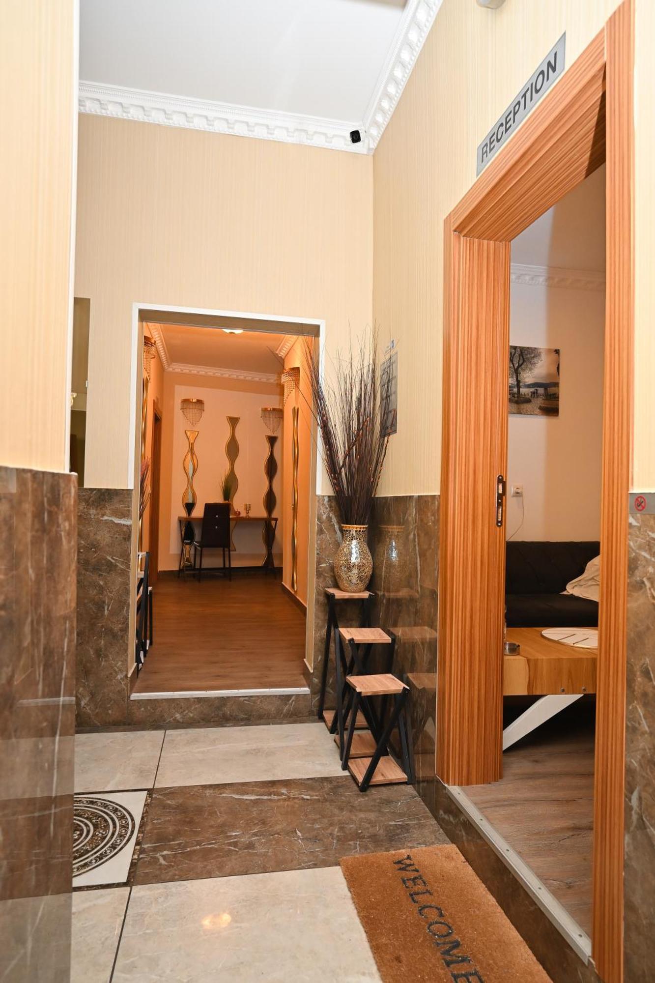 Kispet Deluxe Hotels&Suites أوبيرهاوزين المظهر الخارجي الصورة