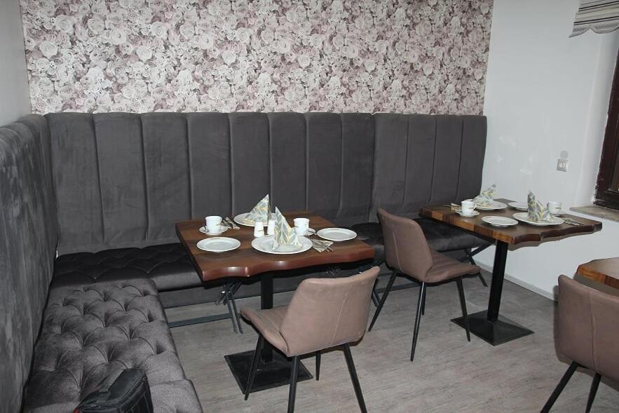 Kispet Deluxe Hotels&Suites أوبيرهاوزين المظهر الخارجي الصورة